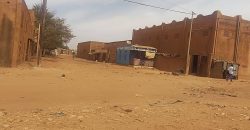 Un Grand Magasin en Dalle, 800 m² sur 2 Voies