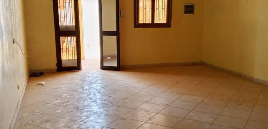 Villa 3 Chambres, Salon, près de Plaque Koubeyni