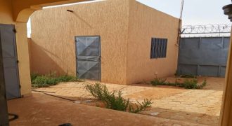 Villa 3 Chambres, Salon, près de Plaque Koubeyni