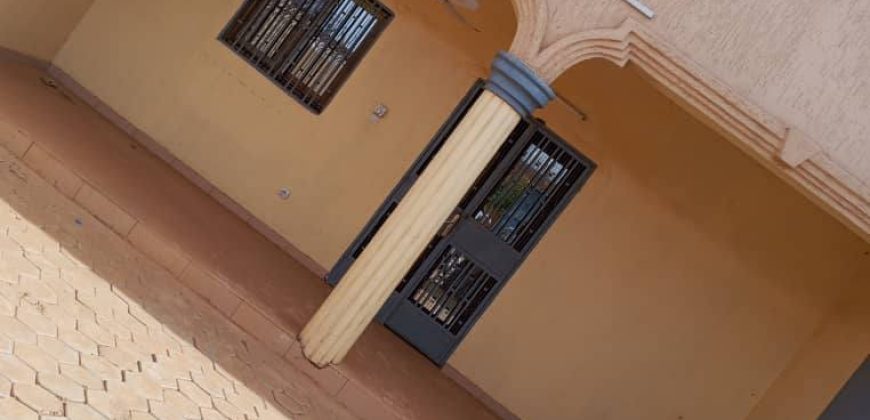 Villa 3 Chambres, Salon, près de Plaque Koubeyni