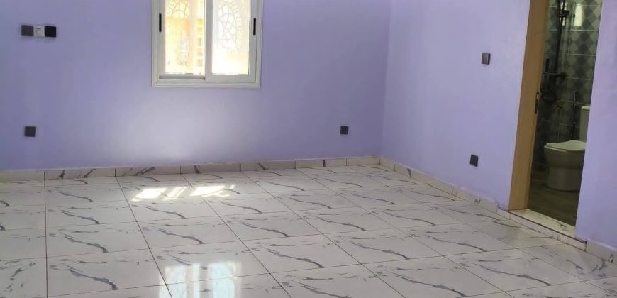 Villa 5 Chambres, 2 Salons, Dépendance