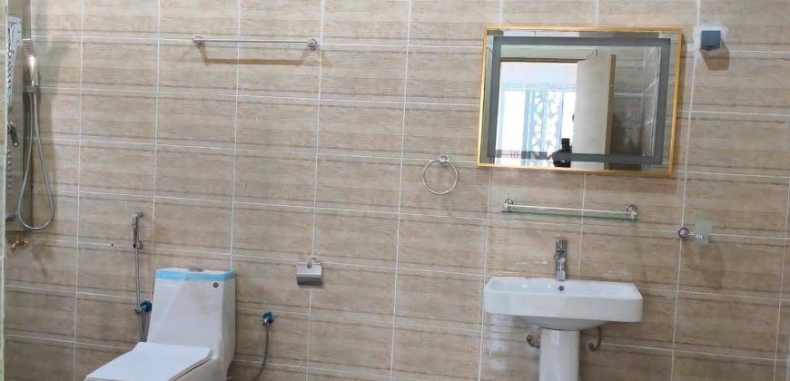 Villa 5 Chambres, 2 Salons, Dépendance