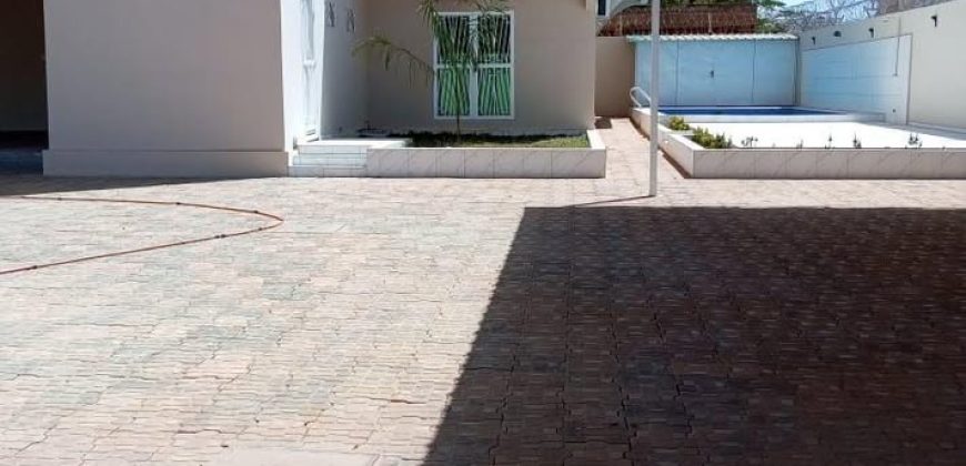 Villa Duplex 8 Chambres, 2 Salons, Piscine, 800 m²