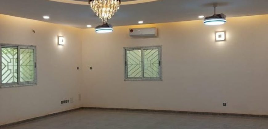 Villa Duplex 8 Chambres, 2 Salons, Piscine, 800 m²