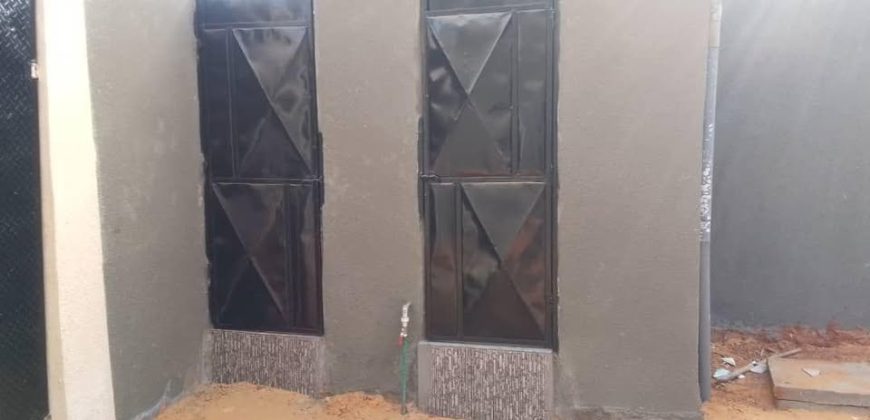 2 Celibaterium sur 200 m² avec Douche Interne