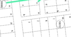 Parcelle Clôturée, 400 m², Eaux et électricité disponibles