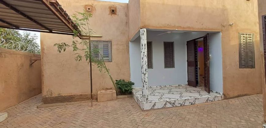 Villa 2 Chambres, Salon, vers 15 Pneux