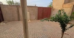 Villa 2 Chambres, Salon, vers 15 Pneux