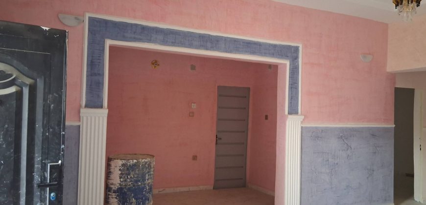 Villa 4 Chambres, 3 Douches, 200 m²