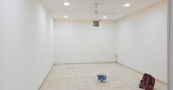 2 Boutiques Collées à louer