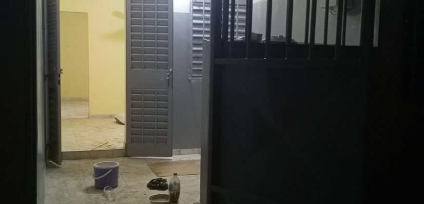 Celibaterium 1 Chambre, 2 Douches, Carrelé et Vitré