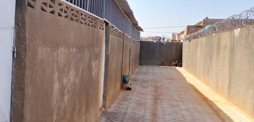 Celibaterium 1 Chambre, Salon, Carrelé, Pavé