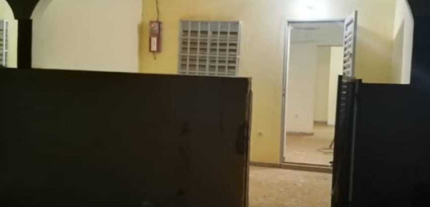 Celibaterium 1 Chambre, Salon, près du Goudron