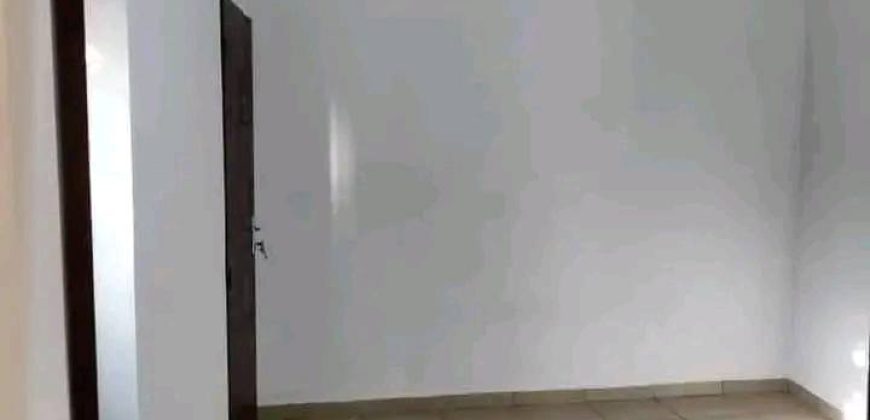 Celibaterium 1 Chambre, derrière Station BM