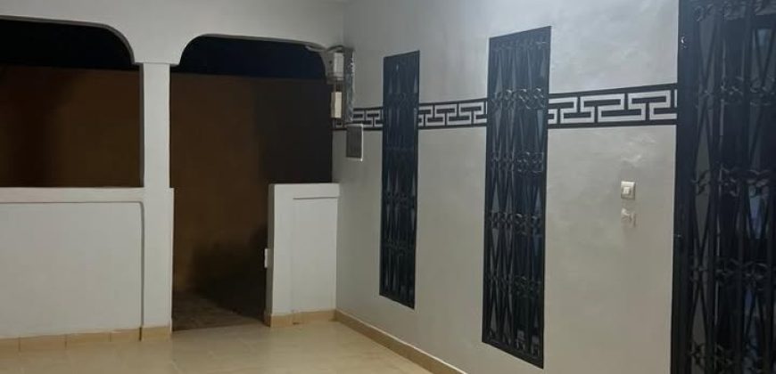 Grande Villa 3 Chambres, Climatiseur, vers BOA