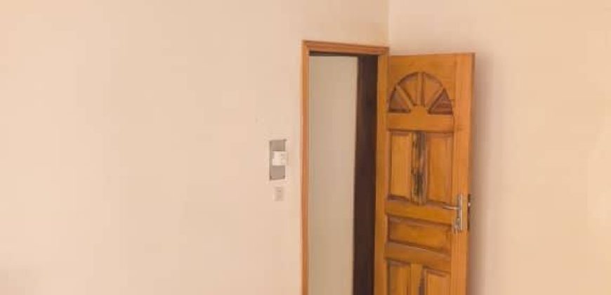 Maison 4 Chambres, 5 Douches Internes, 2 Salons