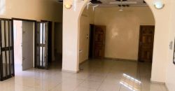 Maison 4 Chambres, 5 Douches Internes, 2 Salons