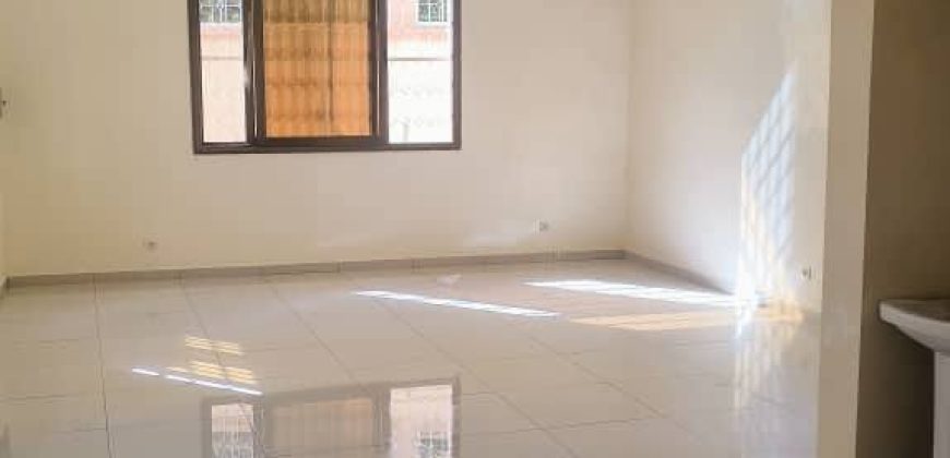 Maison 4 Chambres, 5 Douches Internes, 2 Salons