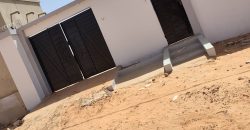 Maison de 3 Chambres, 3 Douches Internes, Dépendance