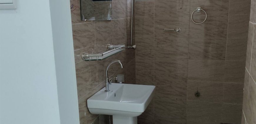 Maison de 3 Chambres, 3 Douches Internes, Dépendance