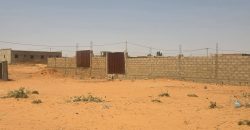 Terrain Urbain clôturé, 240 m², Électricité disponible