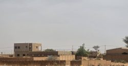 Terrain Urbain clôturé, 240 m², Électricité disponible