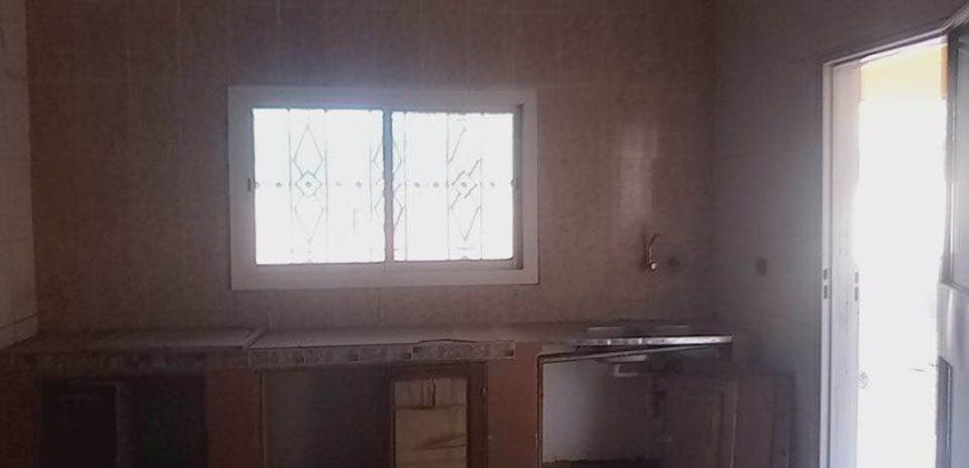 Très Grande Villa, 3 Chambres, vers Station Katchalla