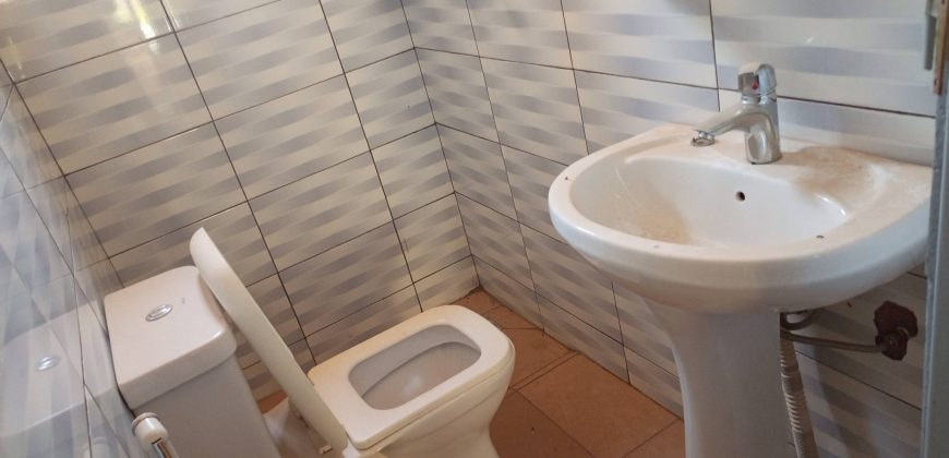 Villa 3 Chambres, 2 Douches, Dépendance