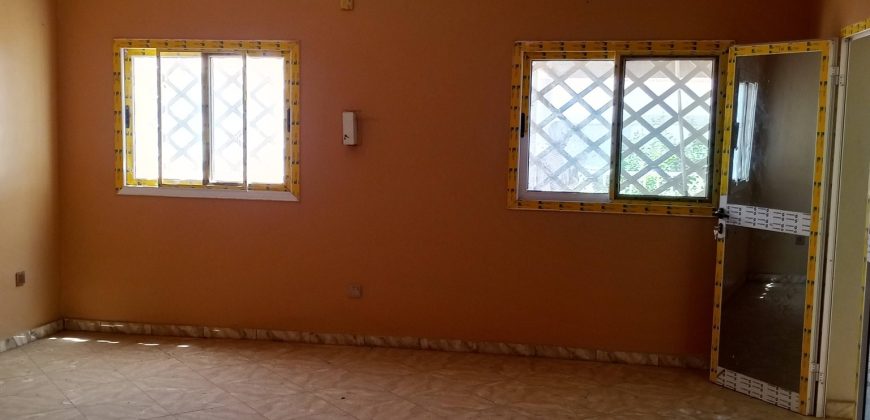 Villa 3 Chambres, 4 Douches, Carrelée, Vitrée