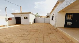 Villa 3 Chambres, Salon, 2 Douches Internes