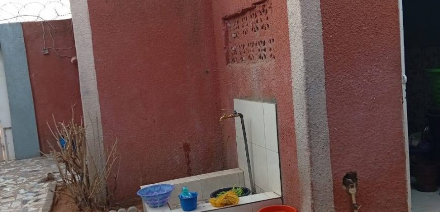 Villa 3 Chambres, Salon, Emplacement Stratégique