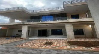 Villa Duplex Très Propre, 5 Chambres, 2 Salons