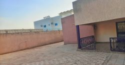 Belle Maison avec 3 Celibaterium et Boutique, 210 m²