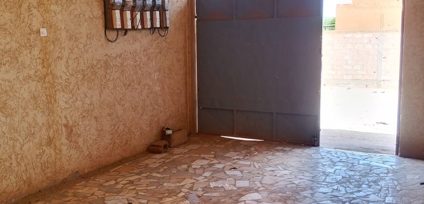 Celibaterium 1 Chambre, Salon, Carrelée, Vitrée