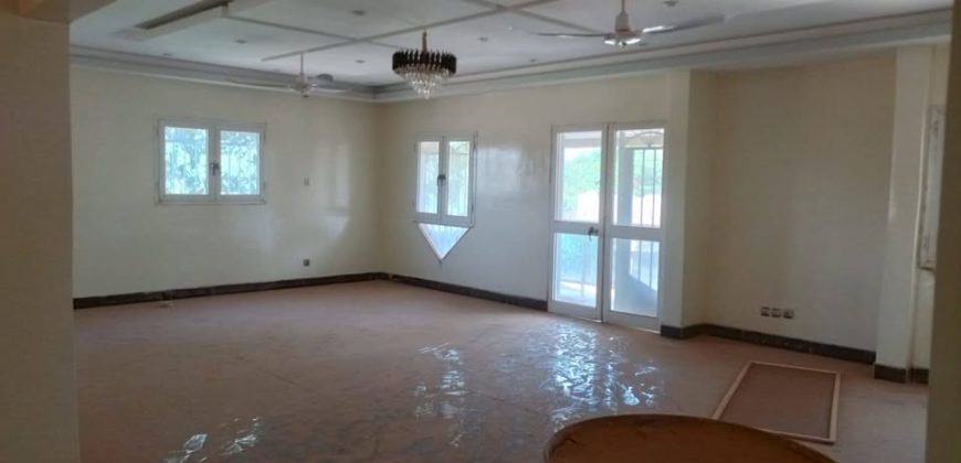 Grande Maison Étage, 5 Chambres, 4 Douches