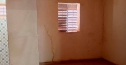 Maison 1 Chambre, Salon, Douche Interne