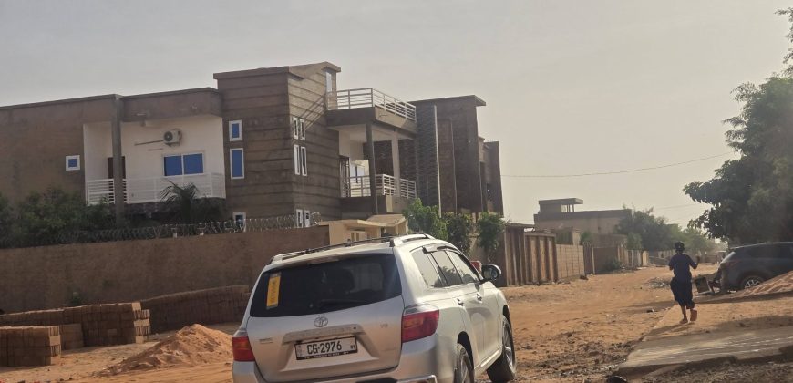 Parcelle 350 m², lotiss. BABA FANDOU, Eau et Électricité disponibles