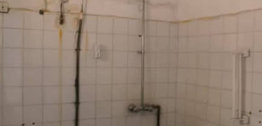 Villa 4 Grandes Chambres, Salon, Cour Spacieuse