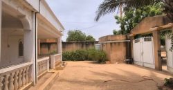Villa 4 Grandes Chambres, Salon, Cour Spacieuse