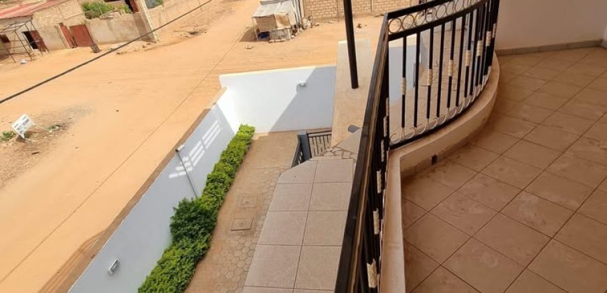 Villa Duplex 6 Chambres, 1 Grand Salon, 2 Cuisines