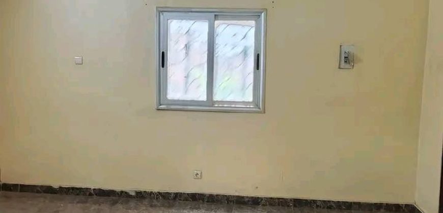 Villa de 4 chambres, Salon, 3 Douches, Annexe
