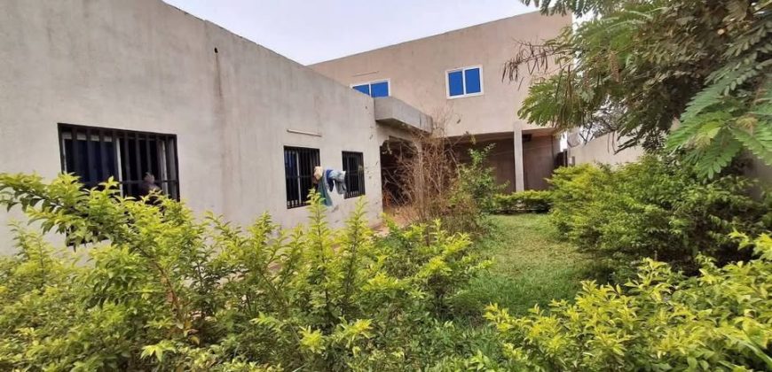 Villa en Dalle 4 Chambres, VERS STATION NOMA