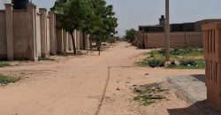 Parcelle de 400 m² sur 2 Voies, Est du mur de l’Université
