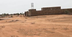 Terrain Urbain de 500 m², Électricité disponible