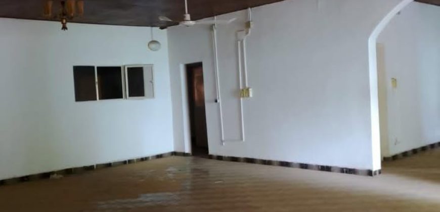 Villa 4 Chambres, Piscine, vers Maurice de Lens