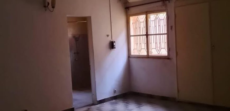 Villa 4 Chambres, Piscine, vers Maurice de Lens