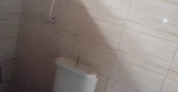 Boutique avec Douche Interne et Magasin
