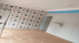 Boutique avec Douche Interne et Magasin