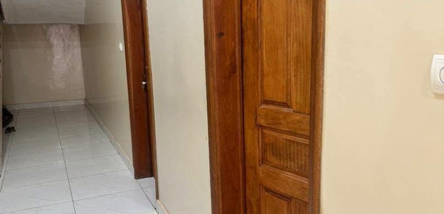 Villa en Dalle 3 Chambres, Salon, 3 Douches Internes