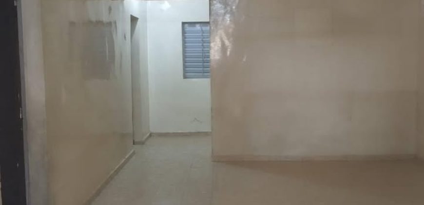 Celibaterium 2 Chambres, Salon, Carreaux et Vitre